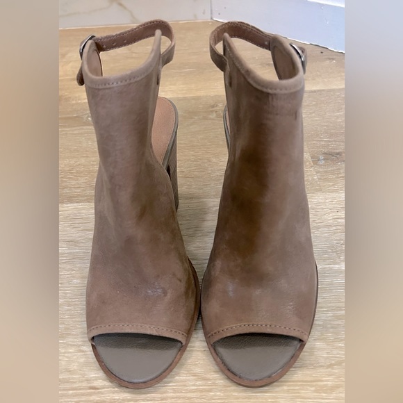 Lucky Brand 'Lisza' Open Toe Tan Brown Leather Bootie Shoes Wooden Heel‎ Size 8 - Picture 3 of 12